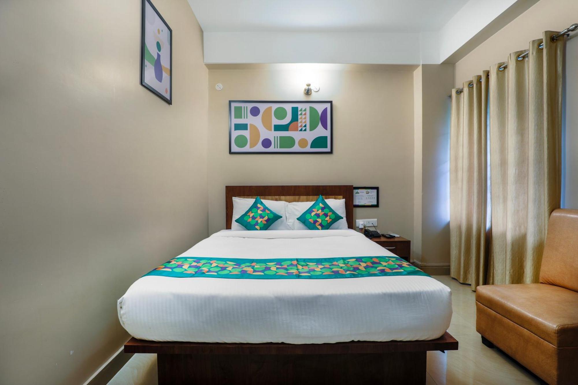 Treebo Urban Oasis Inn Guwahati Luaran gambar