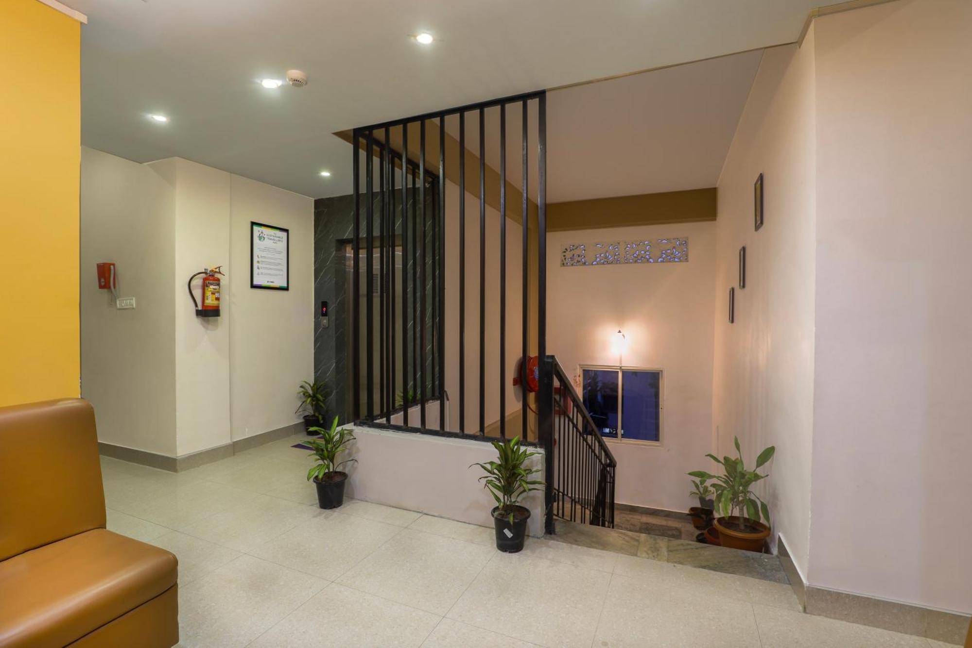 Treebo Urban Oasis Inn Guwahati Luaran gambar