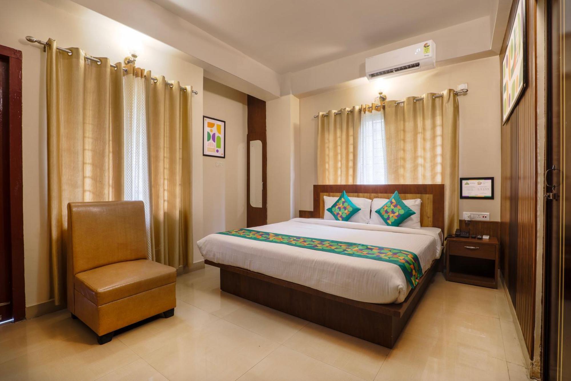 Treebo Urban Oasis Inn Guwahati Luaran gambar