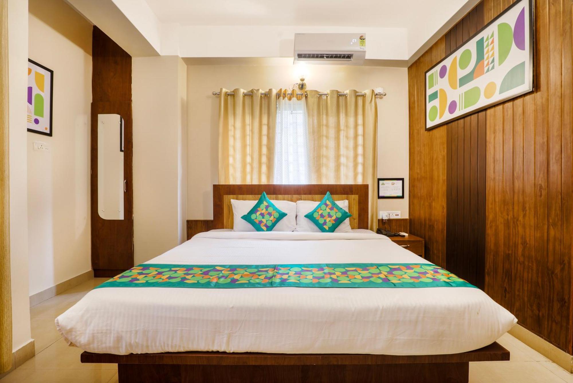 Treebo Urban Oasis Inn Guwahati Luaran gambar