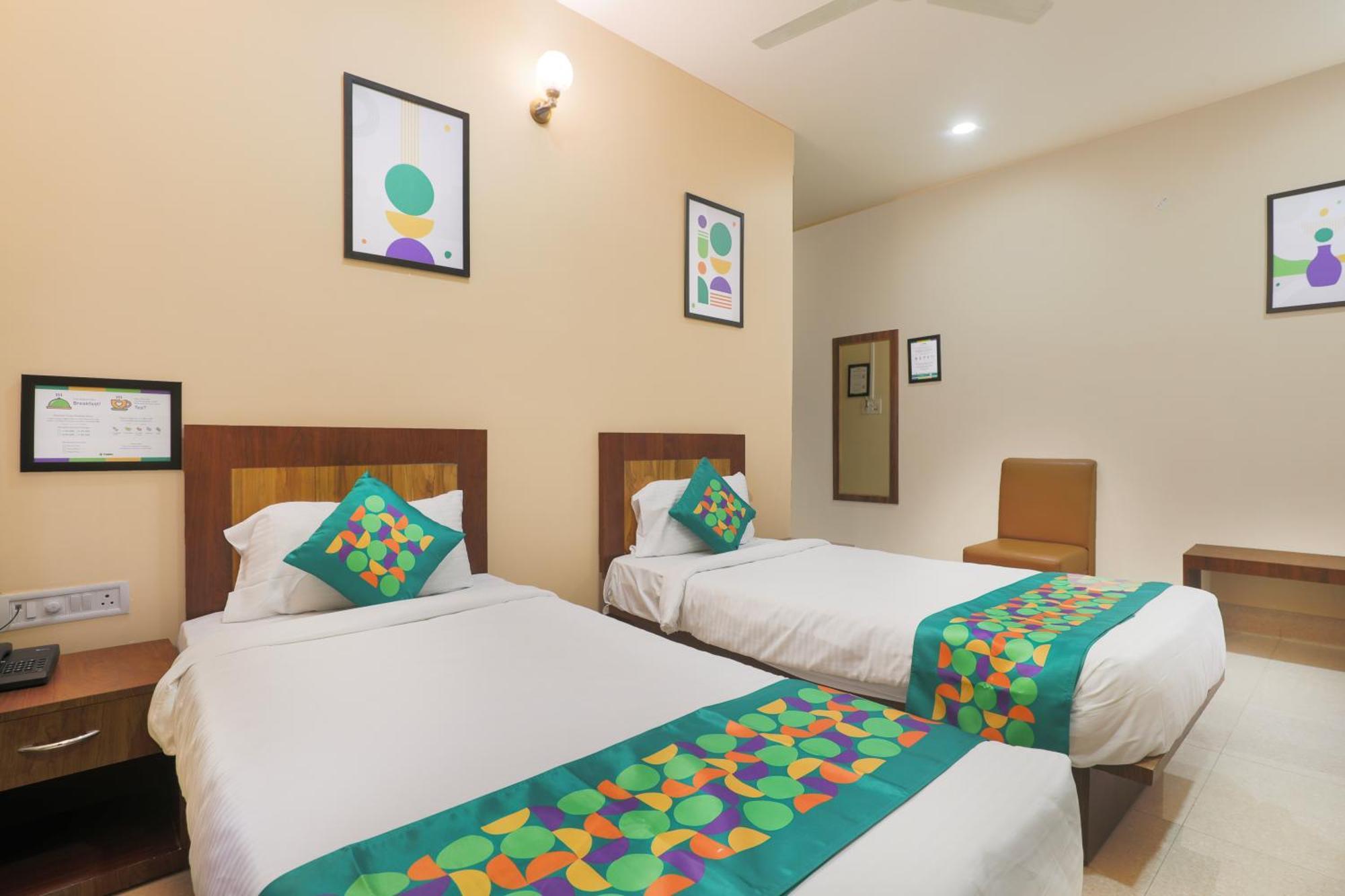 Treebo Urban Oasis Inn Guwahati Luaran gambar