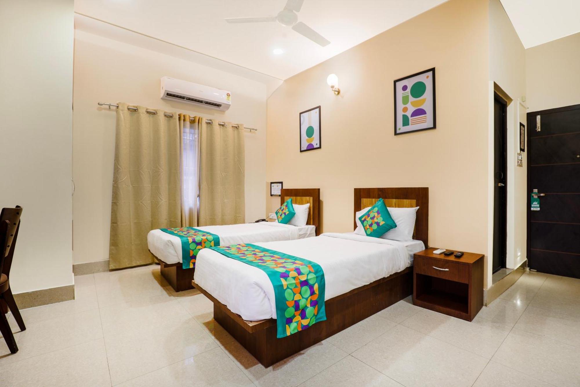Treebo Urban Oasis Inn Guwahati Luaran gambar